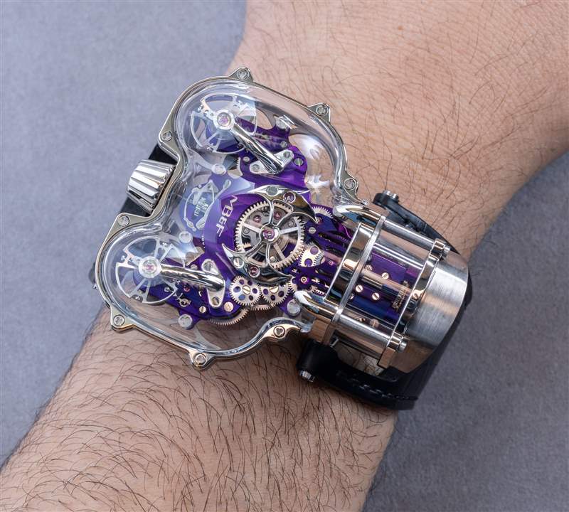 動(dòng)手操作：MB&F Horological Machine 9 Sapphire Vision HM9-SV 手表