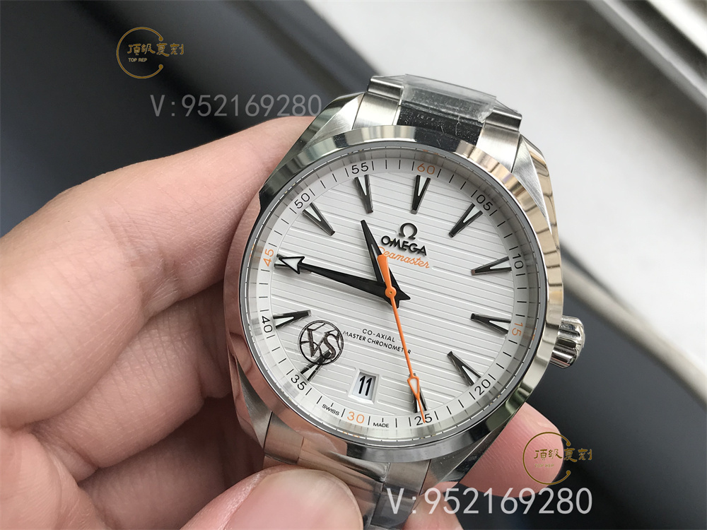 VS廠天花板歐米茄海馬150m柚木白盤(pán)腕表做工評(píng)測(cè),8900一體機(jī)功能對(duì)版嗎